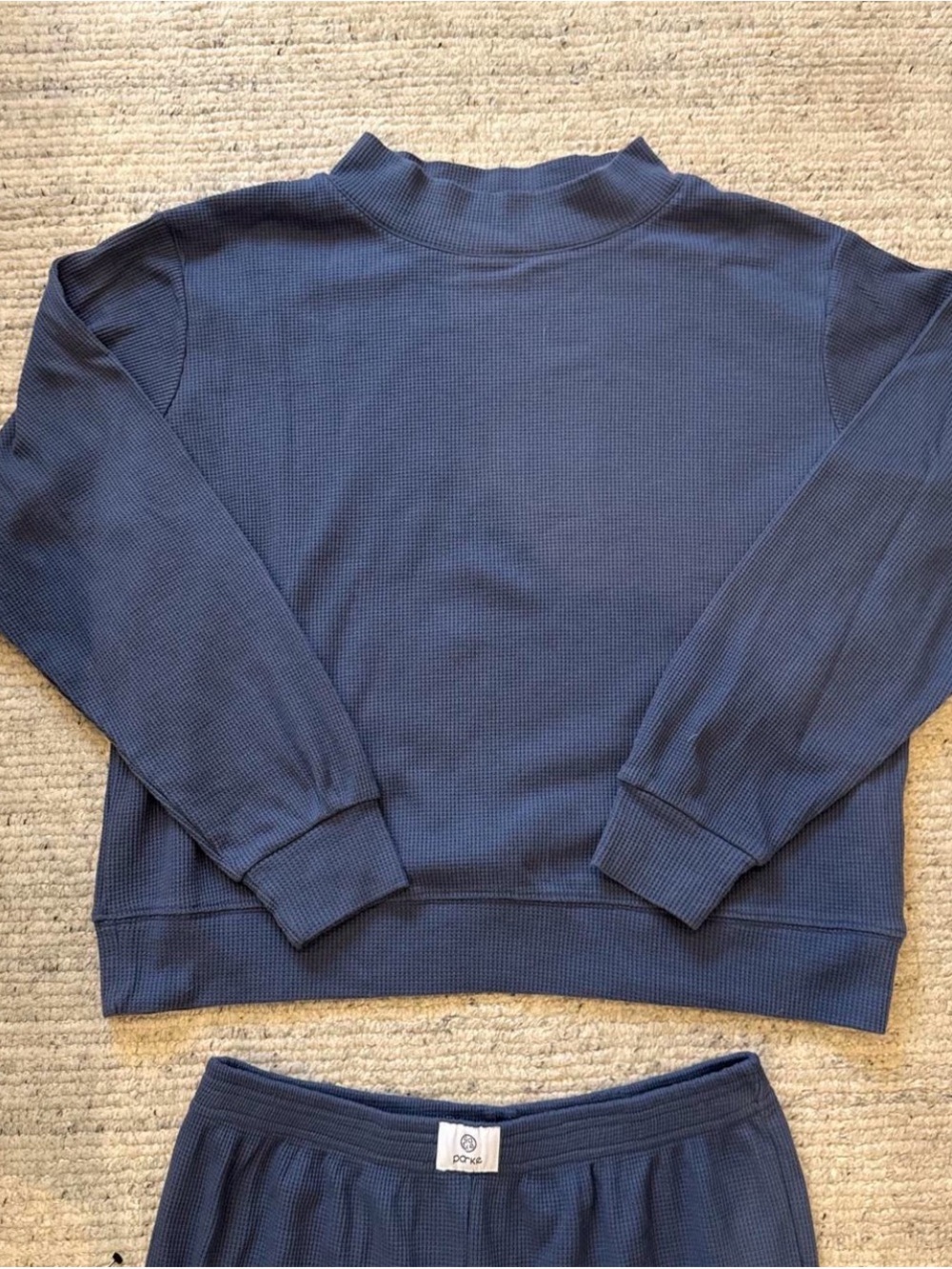 Relaxed Blue Women's Long-Sleeve Top - Picture 3 of 6